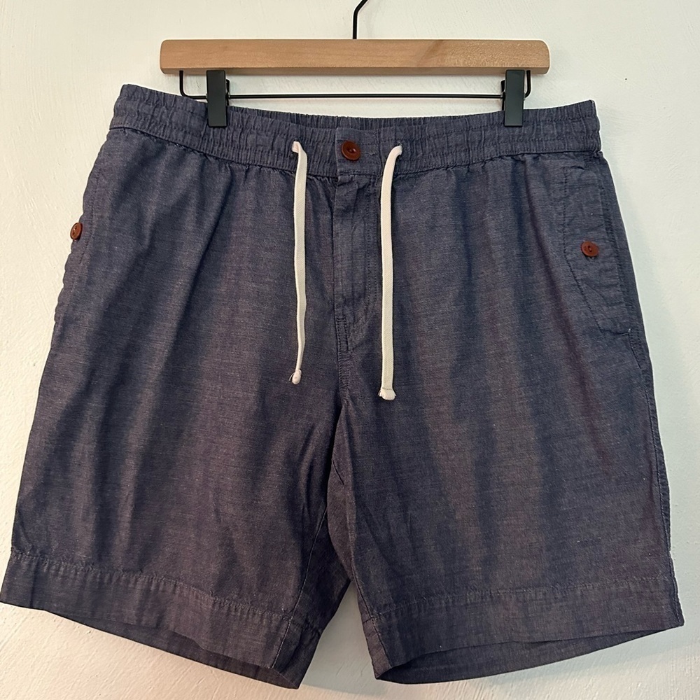 Tommy Hilfiger Classic Fit Shorts size 34 (b2